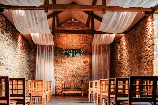 RoseAlliumRusticWeddings_0001_0004_m1 RoseAlliumRusticWeddings_0001_0004_m1